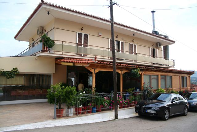 TAVERNA BATZAVALIS - Karatzas - 40 kms from Ermioni 